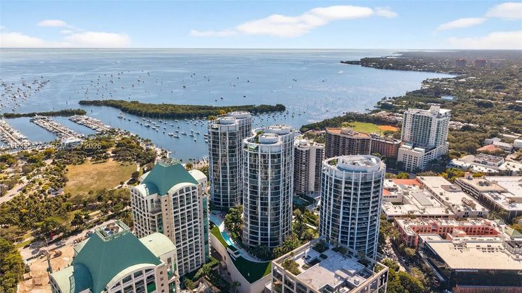 Two Park Grove #19B image #37