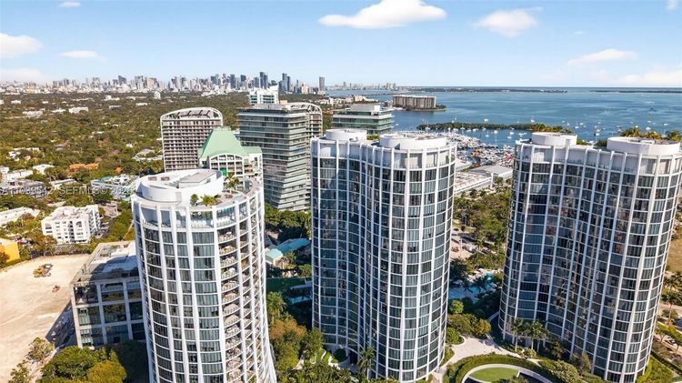 Two Park Grove #19B image #39