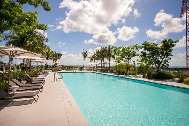 Two Park Grove #19B image #51