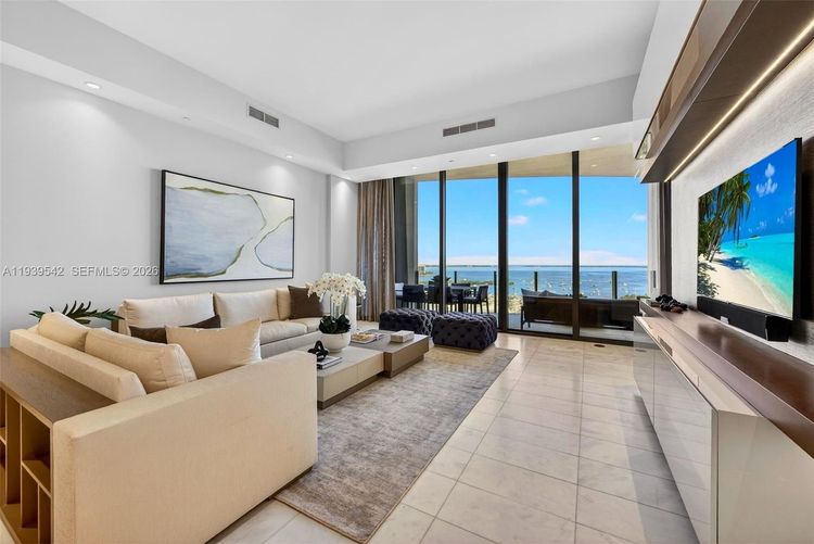 Two Park Grove #19B image #6