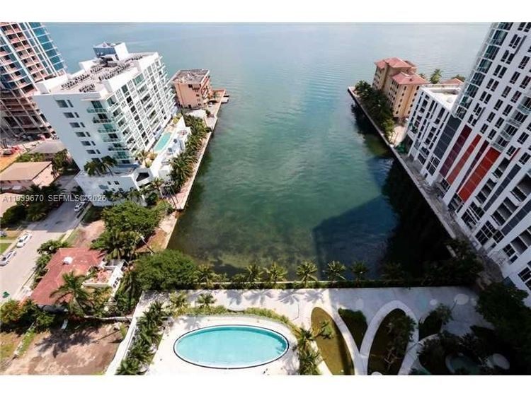 Icon Bay #2505 image #10