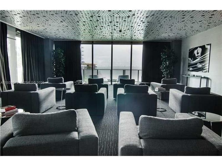 Icon Bay #2505 image #18