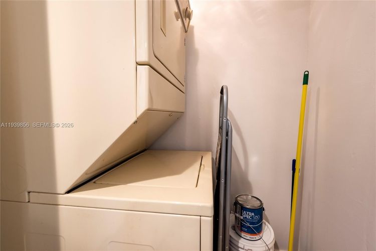 Sea Air Towers #1406 image #9