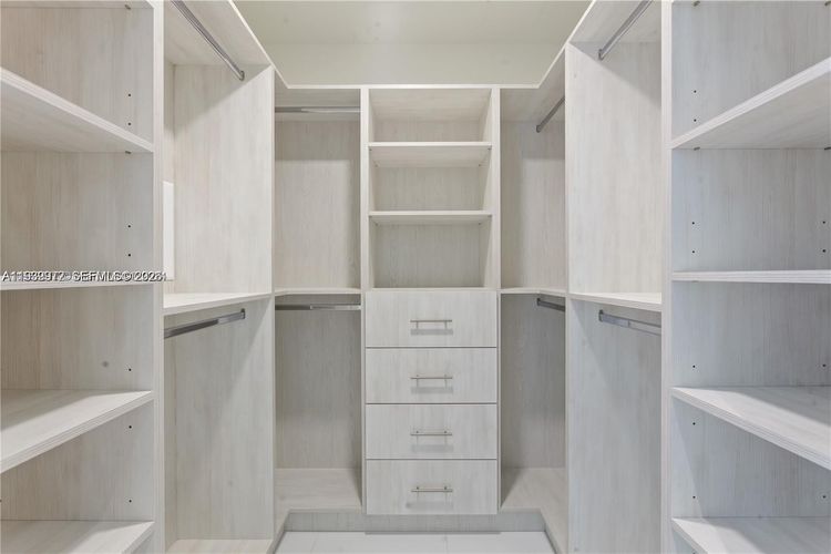 Paramount Miami Worldcenter #4106 image #7