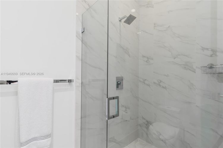 SLS Lux Brickell #5701 image #20