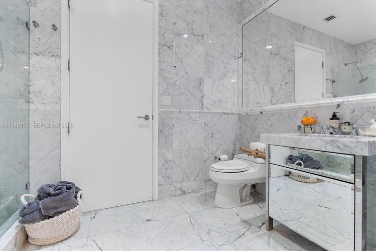 Chateau Beach Residences #2502 image #19