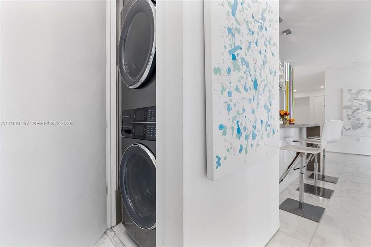 Chateau Beach Residences #2502 image #23