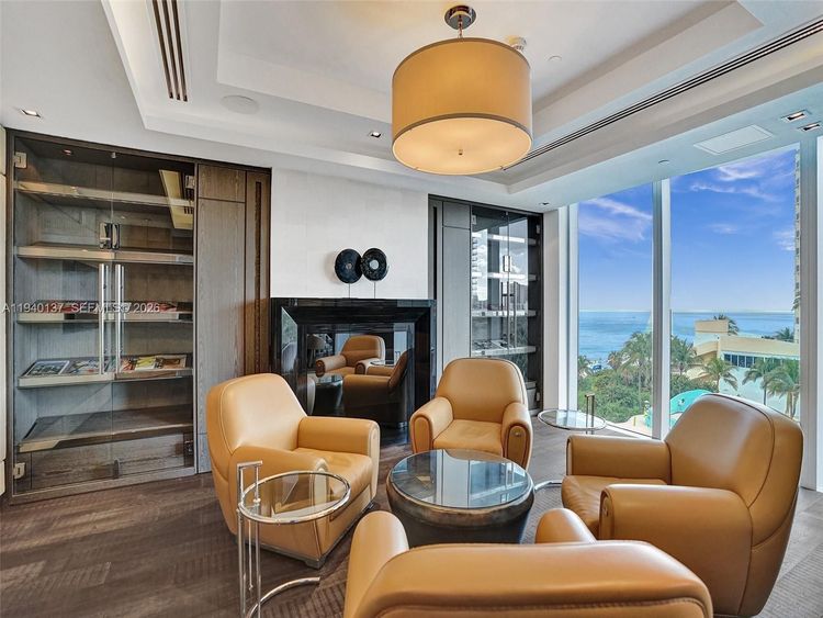 Chateau Beach Residences #2502 image #43