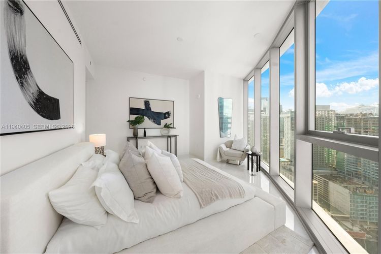 Aston Martin Residences #3407 image #22