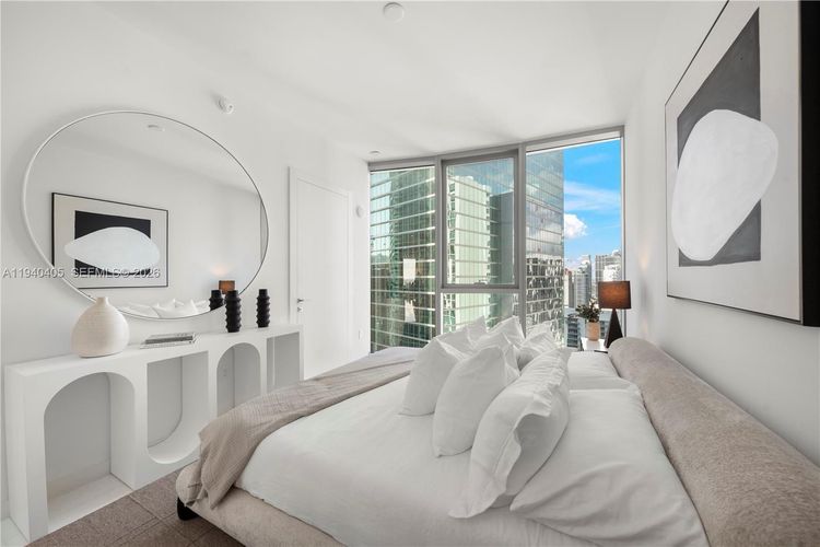 Aston Martin Residences #3407 image #27