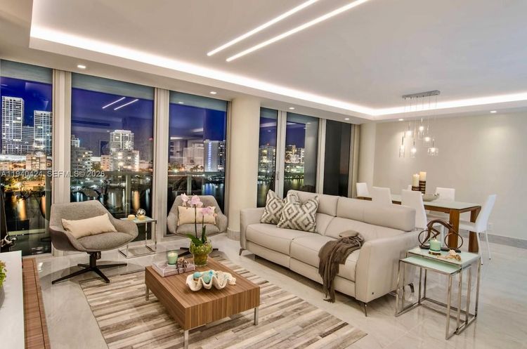 King Cole #822 image #10