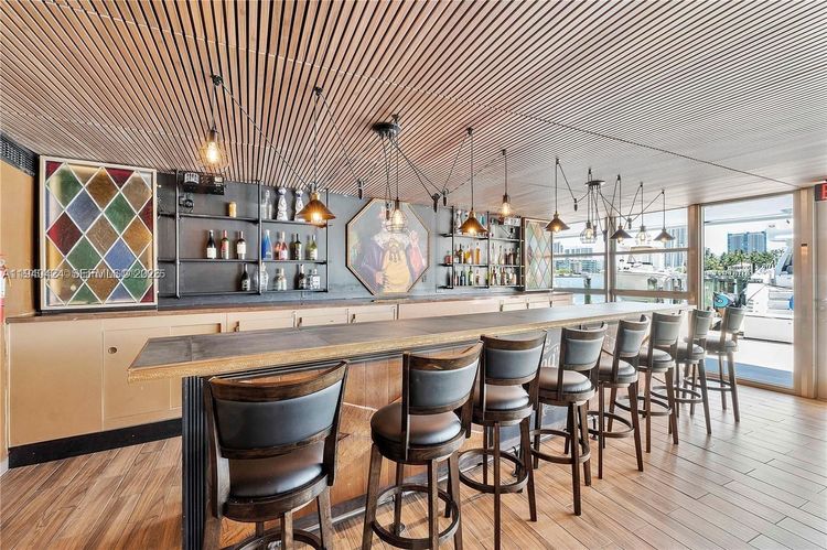 King Cole #822 image #40