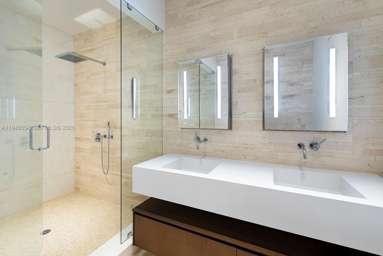 Louver House #302 image #10