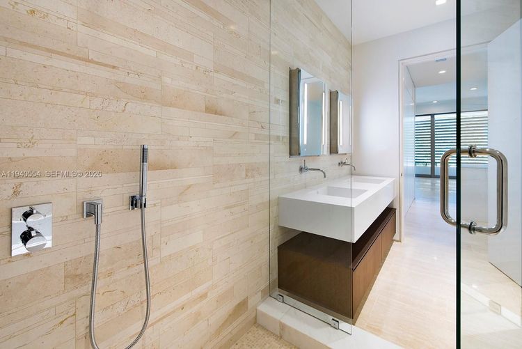 Louver House #302 image #11