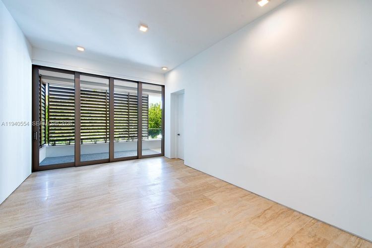 Louver House #302 image #12