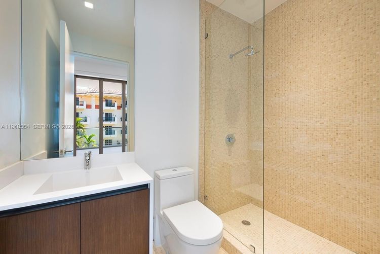 Louver House #302 image #16