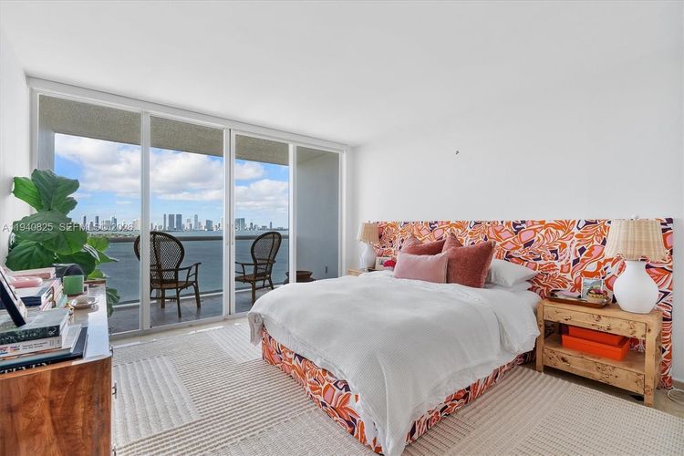 Sunset Harbour South #1710 image #15