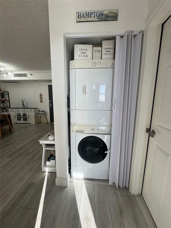 Mystic Pointe 500 #2403 image #15