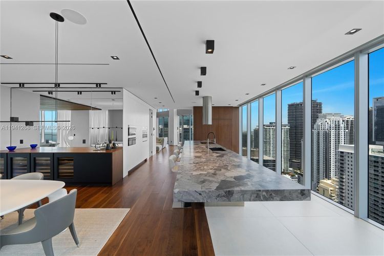 Brickell House #4401 image #23