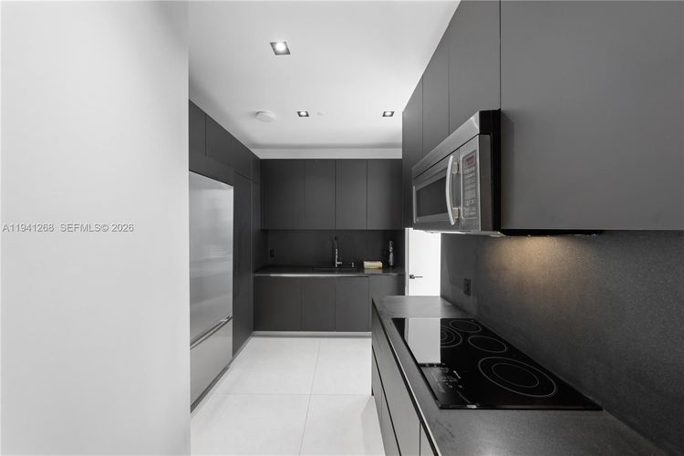 Brickell House #4401 image #27