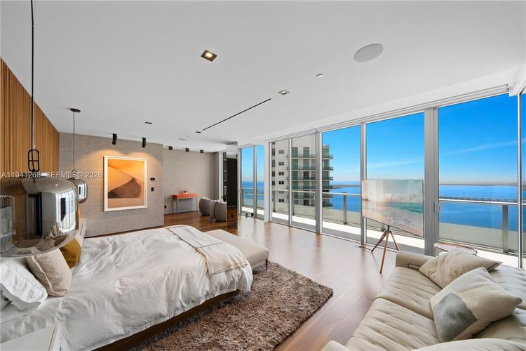 Brickell House #4401 image #33