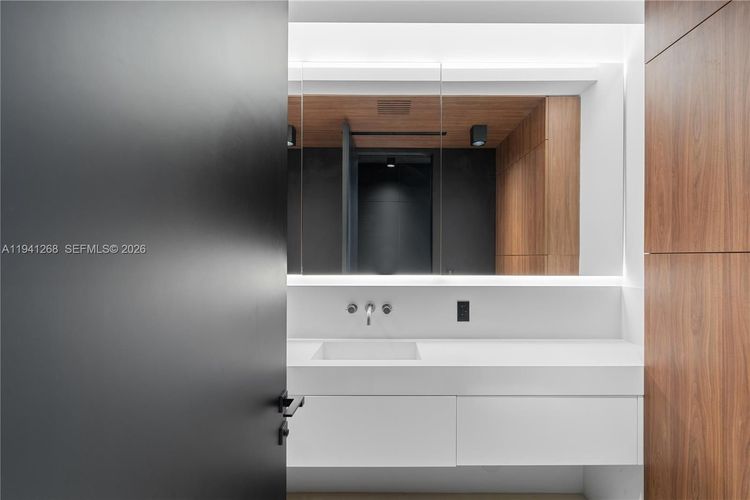 Brickell House #4401 image #58