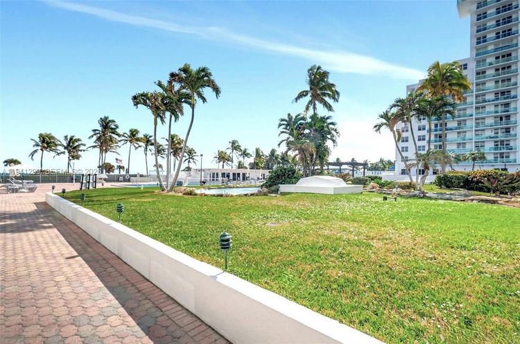 Carriage Club North #1224 image #43