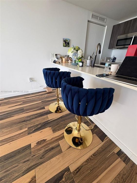 Aria on the Bay #4408 image #6