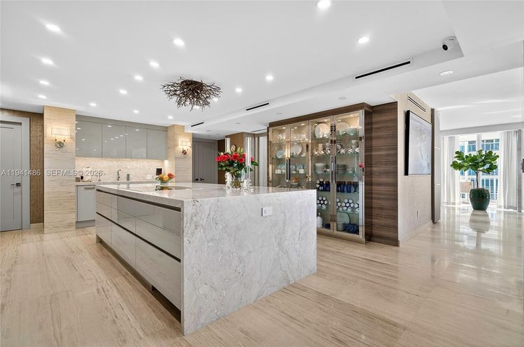 Bal Harbour 101 #1505+Cabana 27 image #12