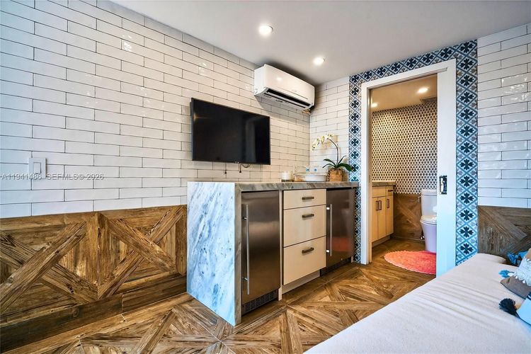 Bal Harbour 101 #1505+Cabana 27 image #24