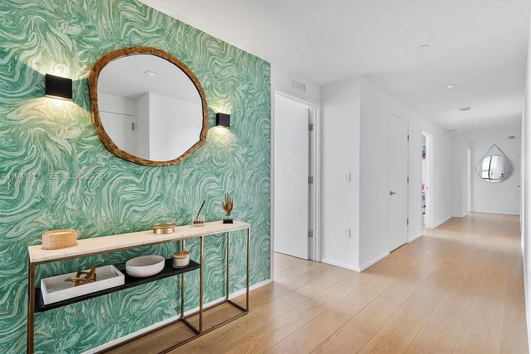 Elysee Miami #2001 image #19