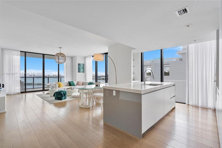 Elysee Miami #2001 image #34