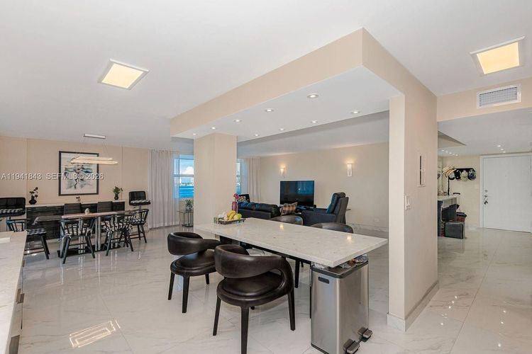 Winston Towers #619 image #12