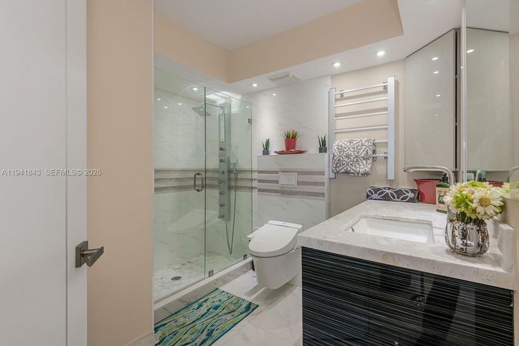 Winston Towers #619 image #21