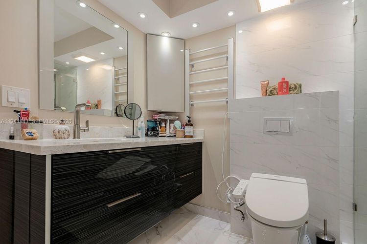 Winston Towers #619 image #23