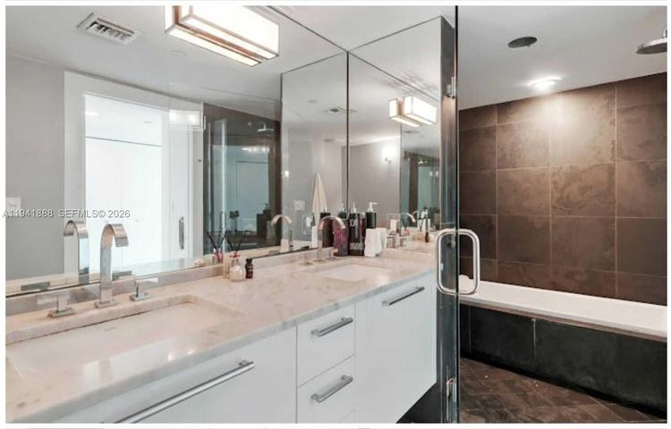 900 Biscayne Bay #401 image #17