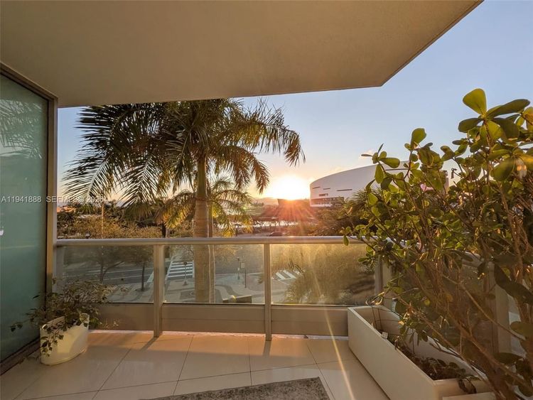 900 Biscayne Bay #401 image #6