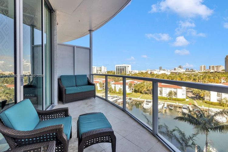 Uptown Marina Lofts #711 image #12