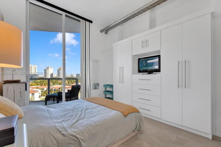 Uptown Marina Lofts #711 image #15