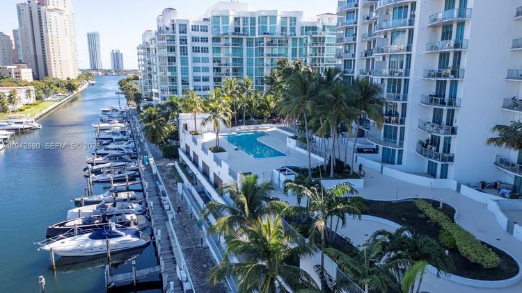 Uptown Marina Lofts #711 image #38