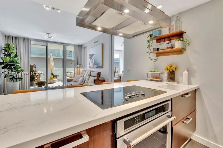 IOS on the Bay #307 image #24