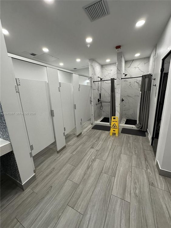 Plaza of the Americas #116 image #11