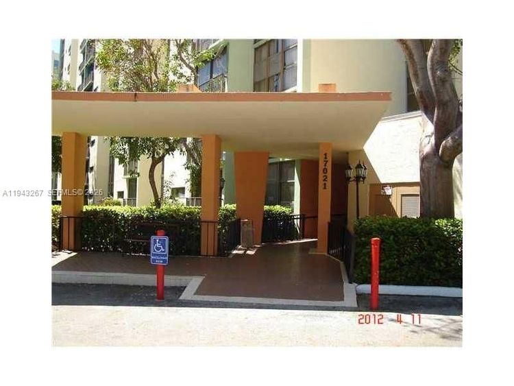 Plaza of the Americas #116 image #14