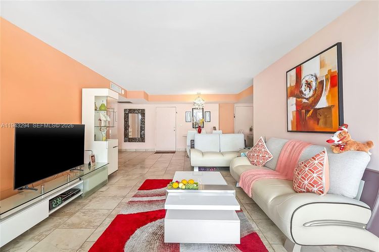 Winston Towers #1520 image #9