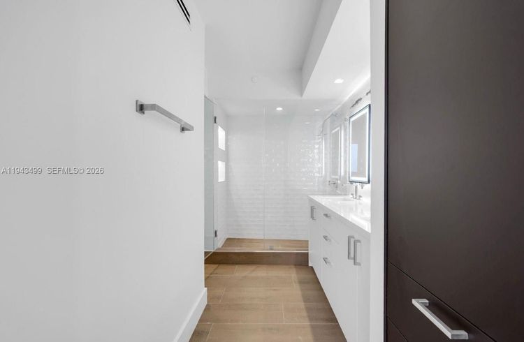 Waverly #2708 image #14