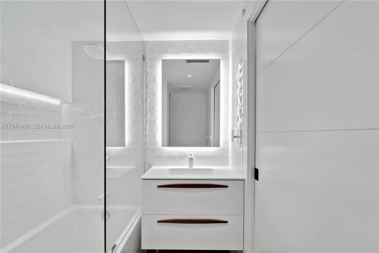 Waverly #2708 image #17