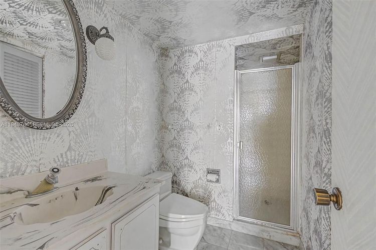 Prince George Condo #14M image #8