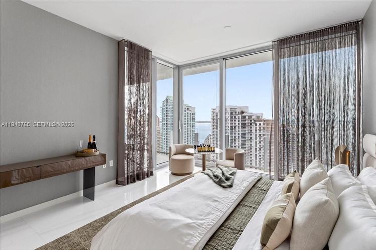 Aston Martin Residences #3403 image #34