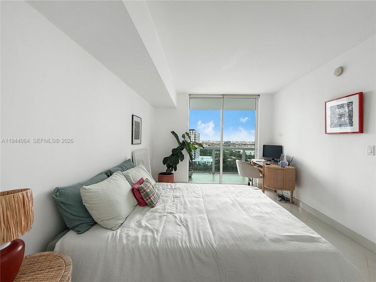 1800 Club #1810 image #16