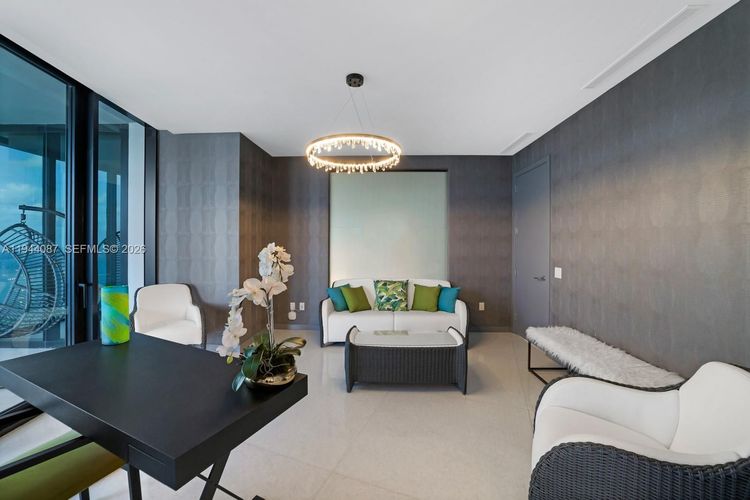 Porsche Design Tower #5201 image #20